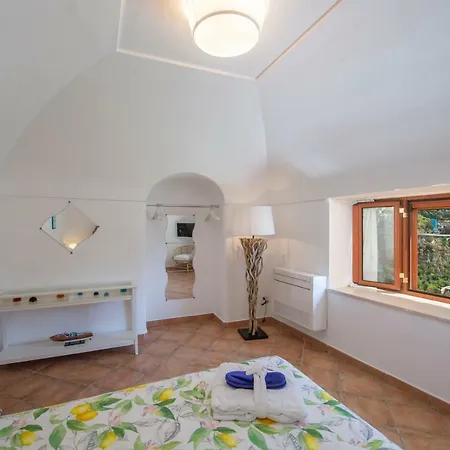 Holiday home Eos